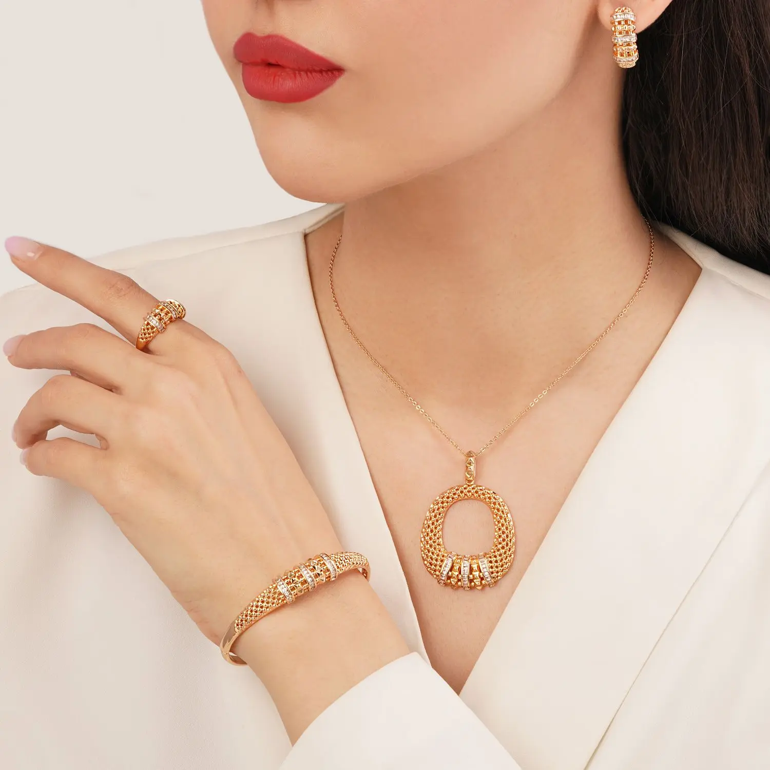 سرویس شوپینگ نگین دار طلایی